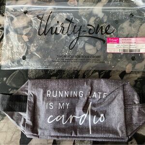 Thirty-one Let’s Go Pouch Medium Fashionably Late Toiletries Travel Bag